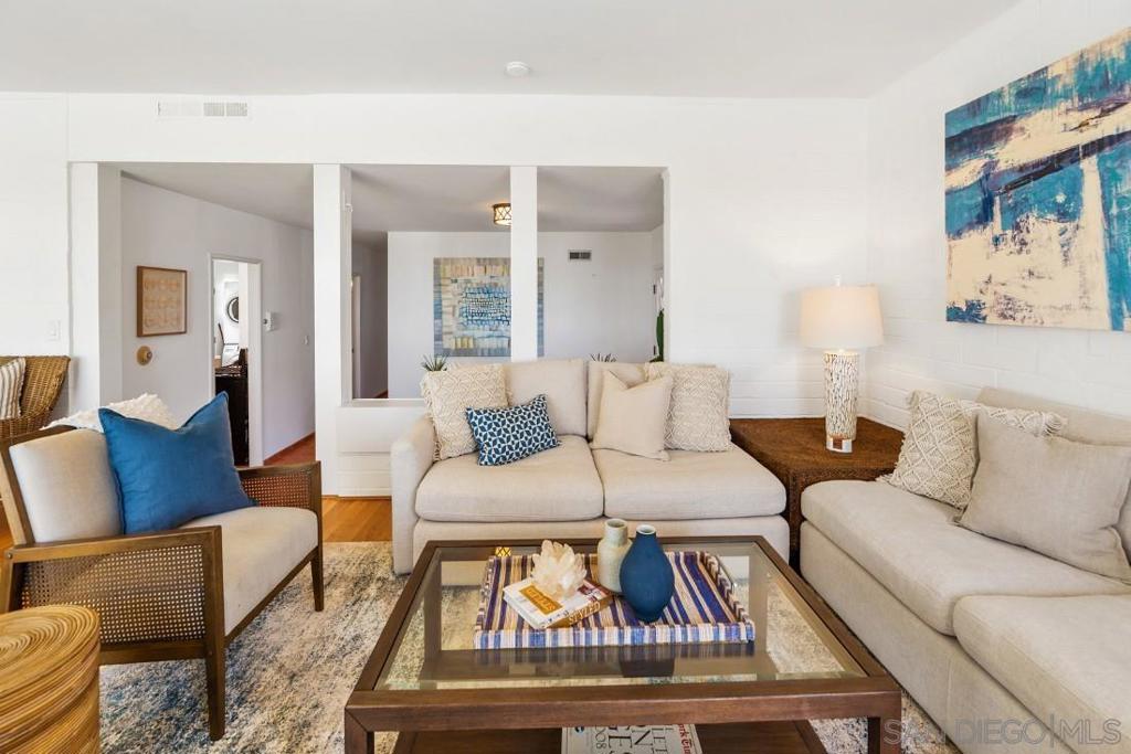8373 El Paseo Grande Property Photo 13