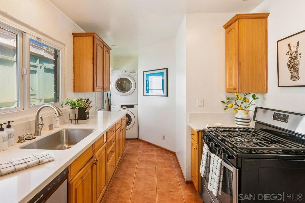 8373 El Paseo Grande Property Photo 16