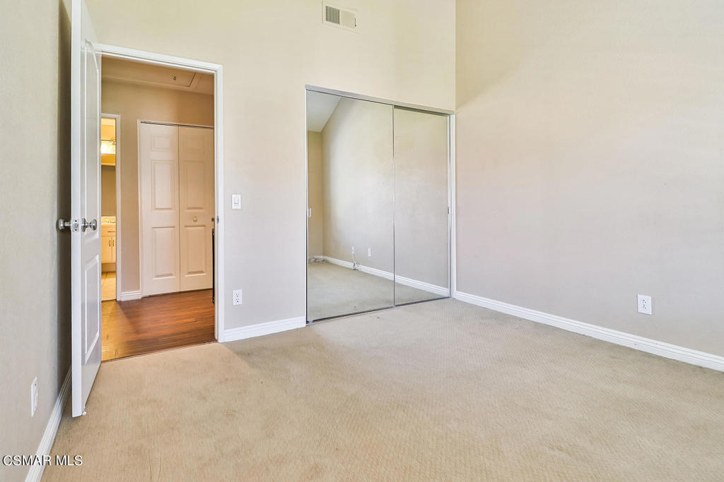 630 Kingswood Lane F Property Photo 15