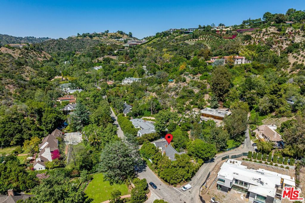 1000 Stone Canyon Road Property Photo 37