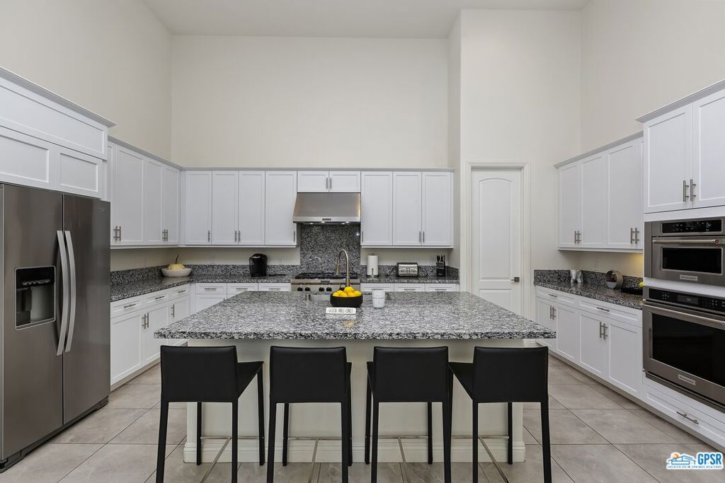 50888 Cereza Property Photo 17