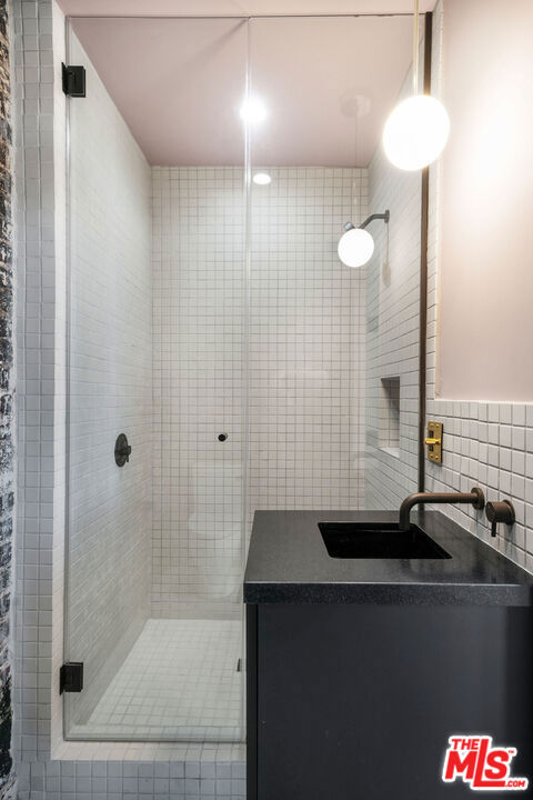 3022 W Sunset Blvd Property Photo 8