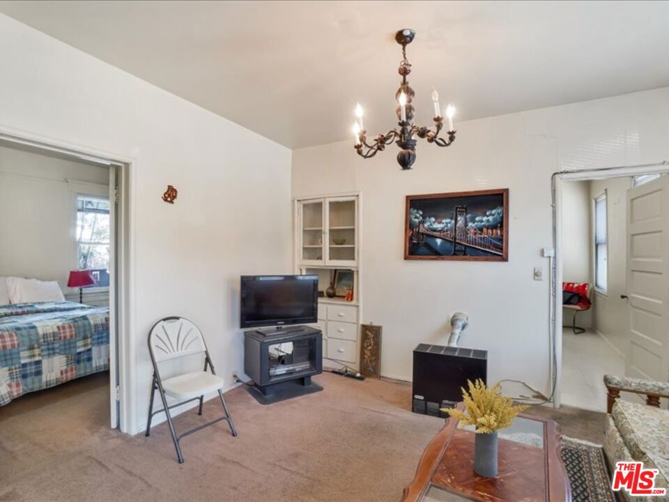 2057 Emerson Street Property Photo 7