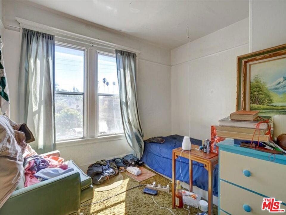 2057 Emerson Street Property Photo 25