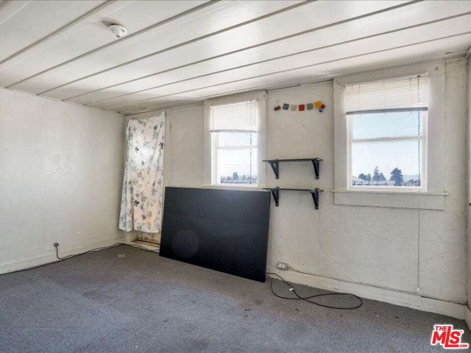 2057 Emerson Street Property Photo 31