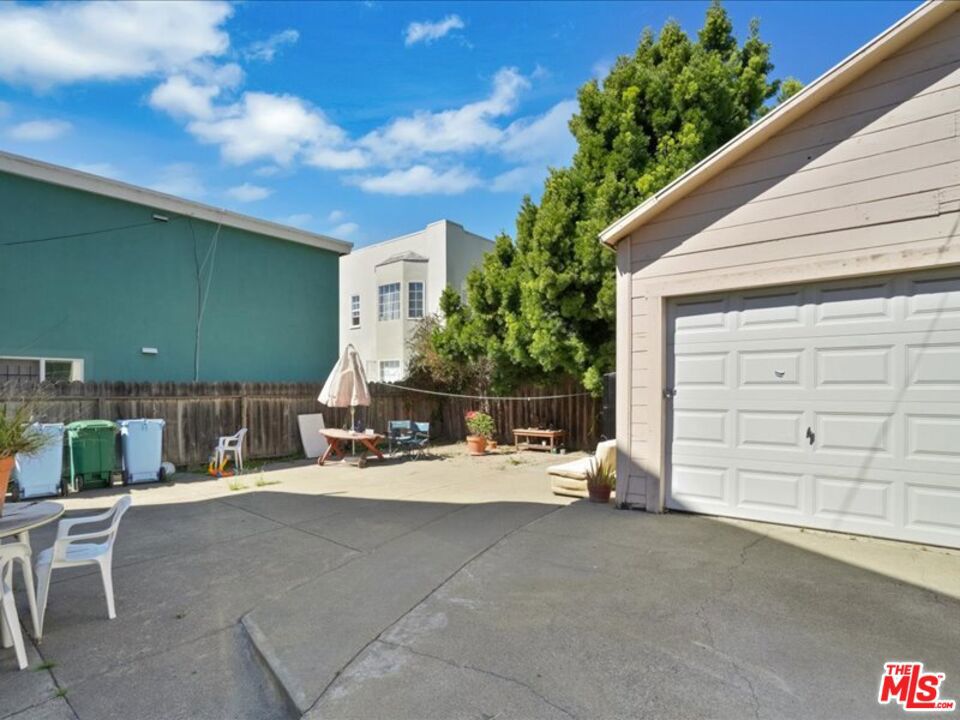 2057 Emerson Street Property Photo 37