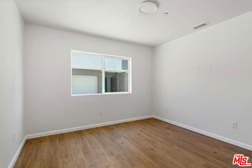 2636 Virginia Road Property Photo 14