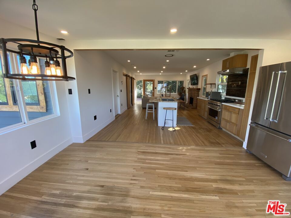 1801 Lucile Avenue Property Photo 10