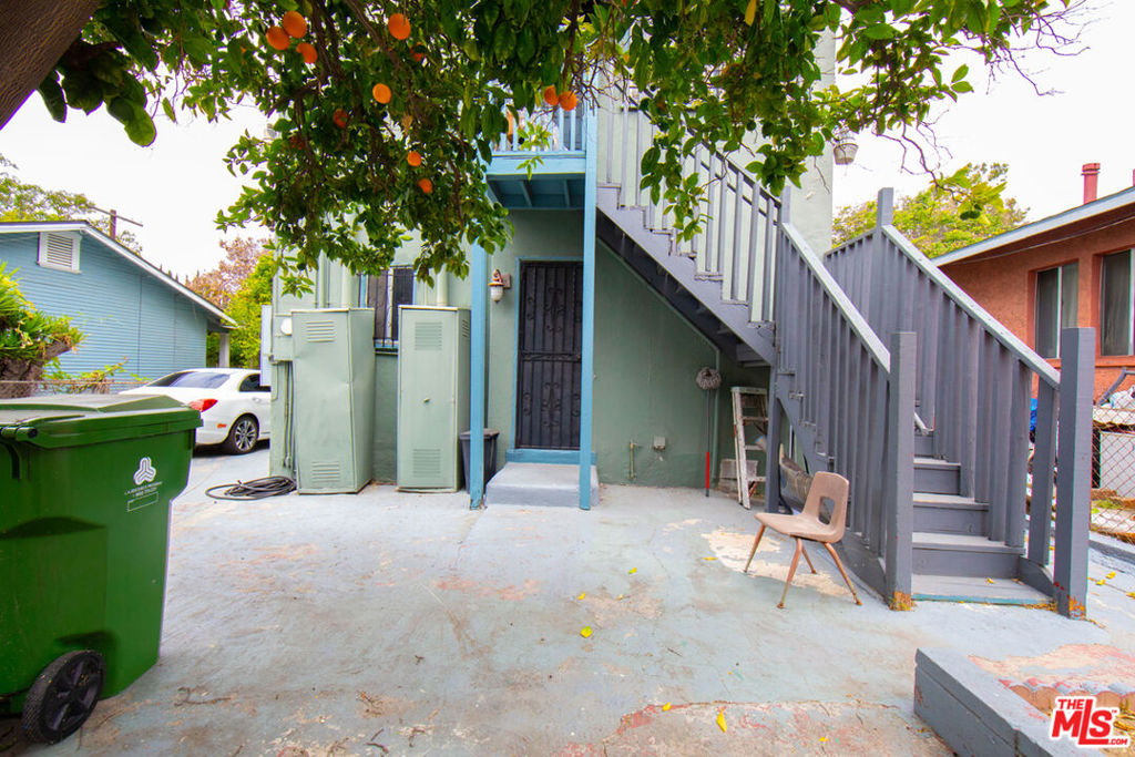 1804 Echo Park Avenue Property Photo 3