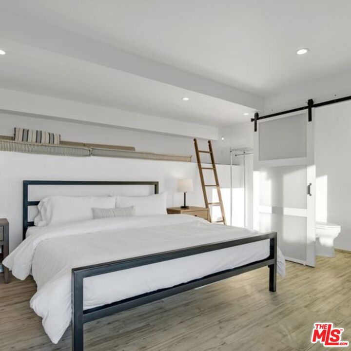 2011 Edgewater Way Property Photo 27