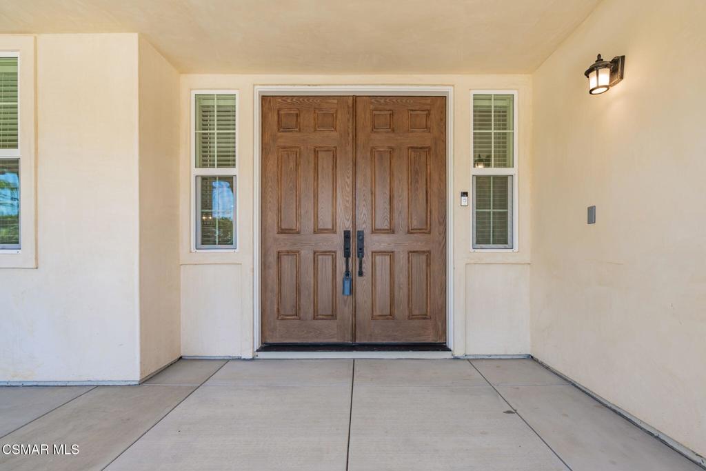 4683 Summit Avenue Property Photo 9