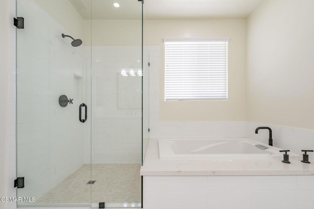 4683 Summit Avenue Property Photo 47