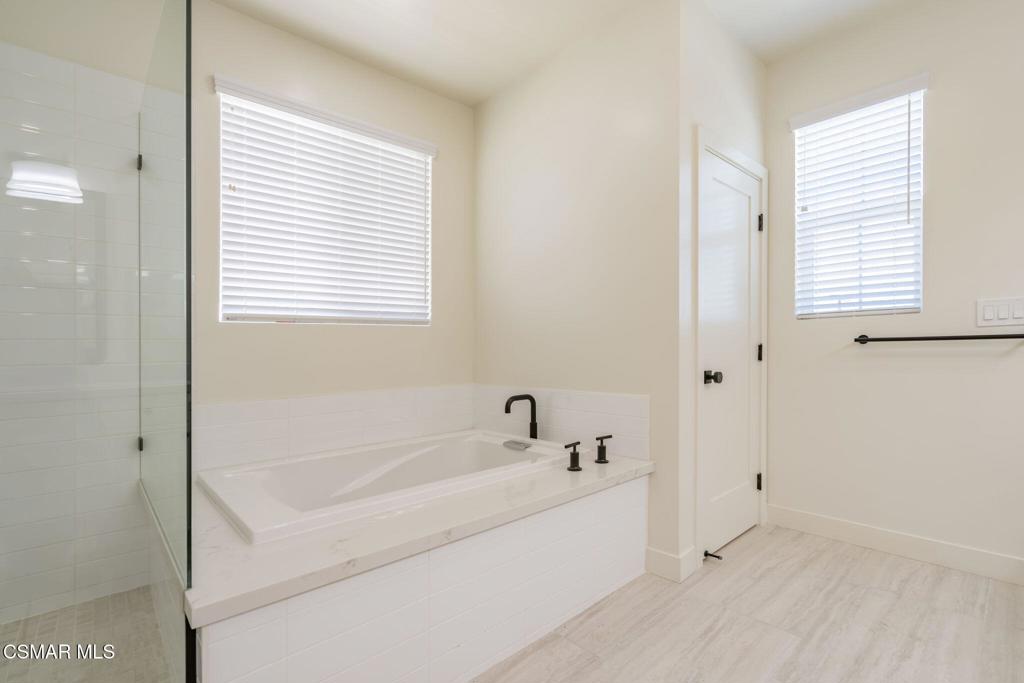 4683 Summit Avenue Property Photo 49