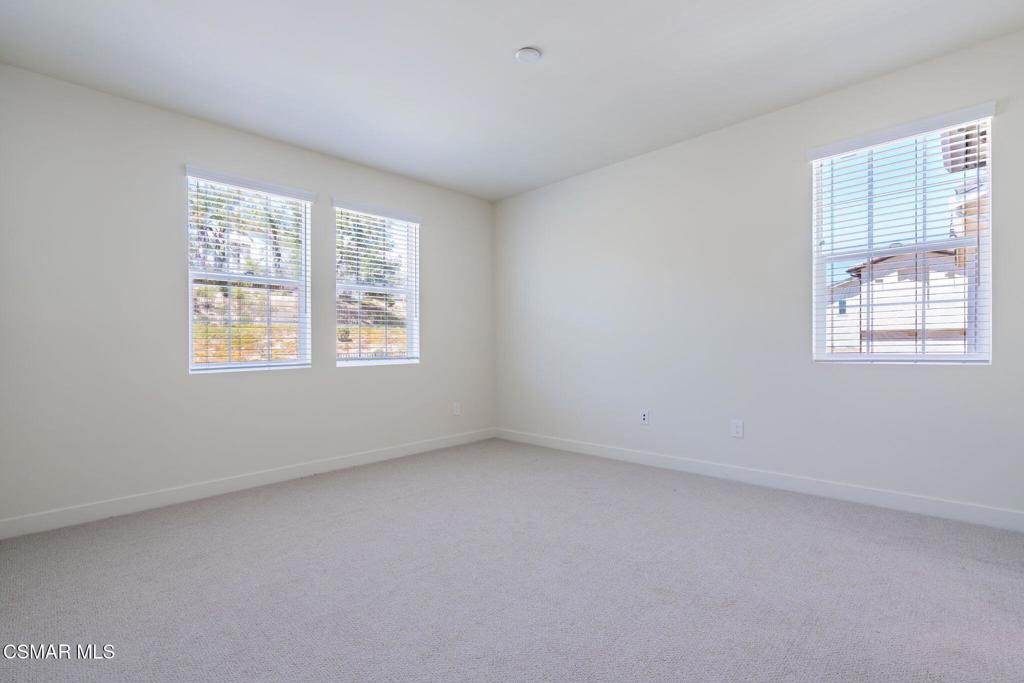 4683 Summit Avenue Property Photo 52