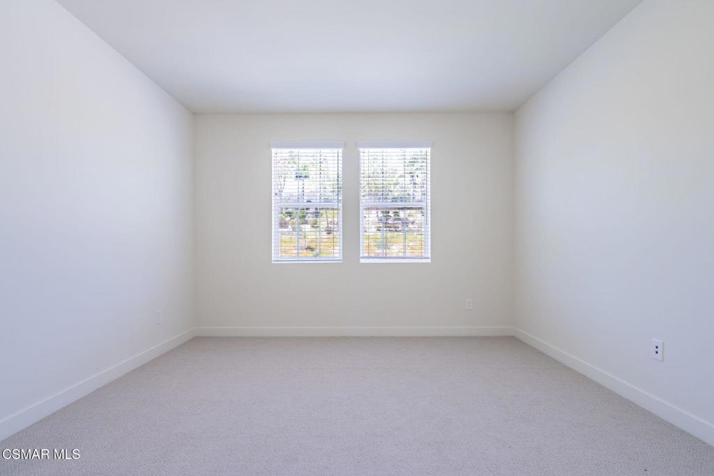 4683 Summit Avenue Property Photo 54