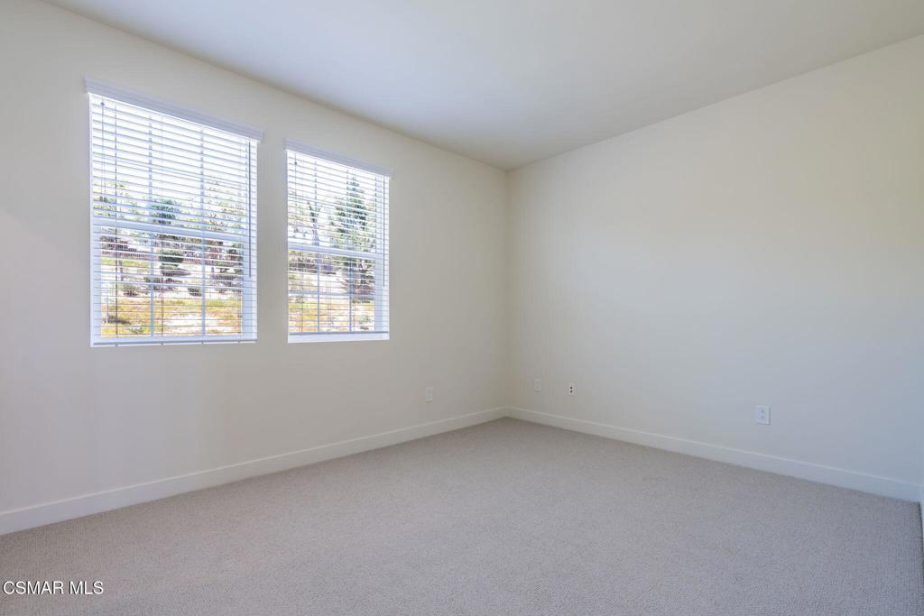 4683 Summit Avenue Property Photo 58