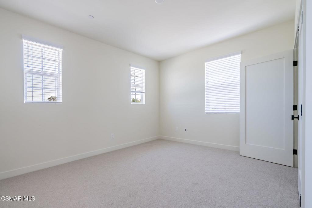 4683 Summit Avenue Property Photo 71
