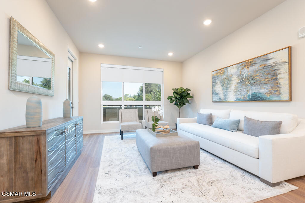 77 Conejo School Road 208 Property Photo 2
