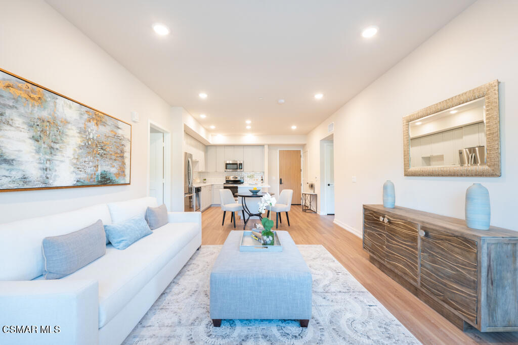 77 Conejo School Road 208 Property Photo 4