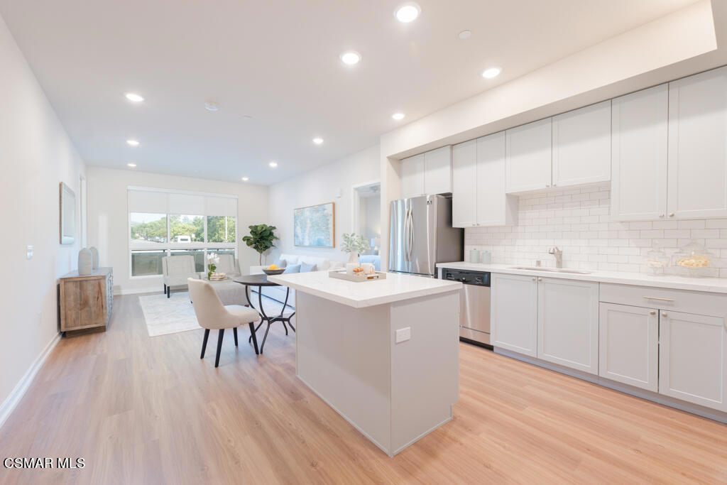 77 Conejo School Road 208 Property Photo 5