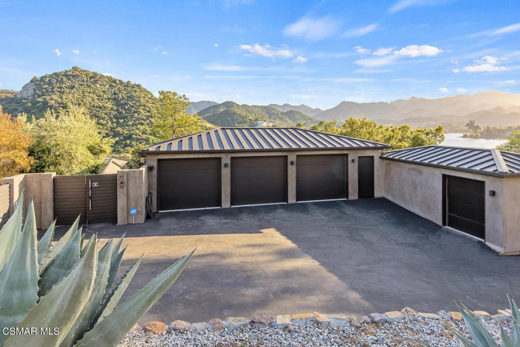 844 Lake Sherwood Drive Property Photo 22