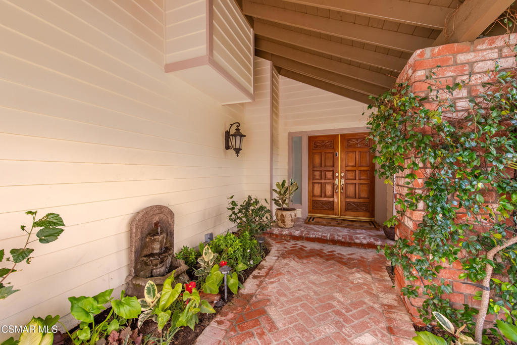 3339 Baccarat Street Property Photo 3