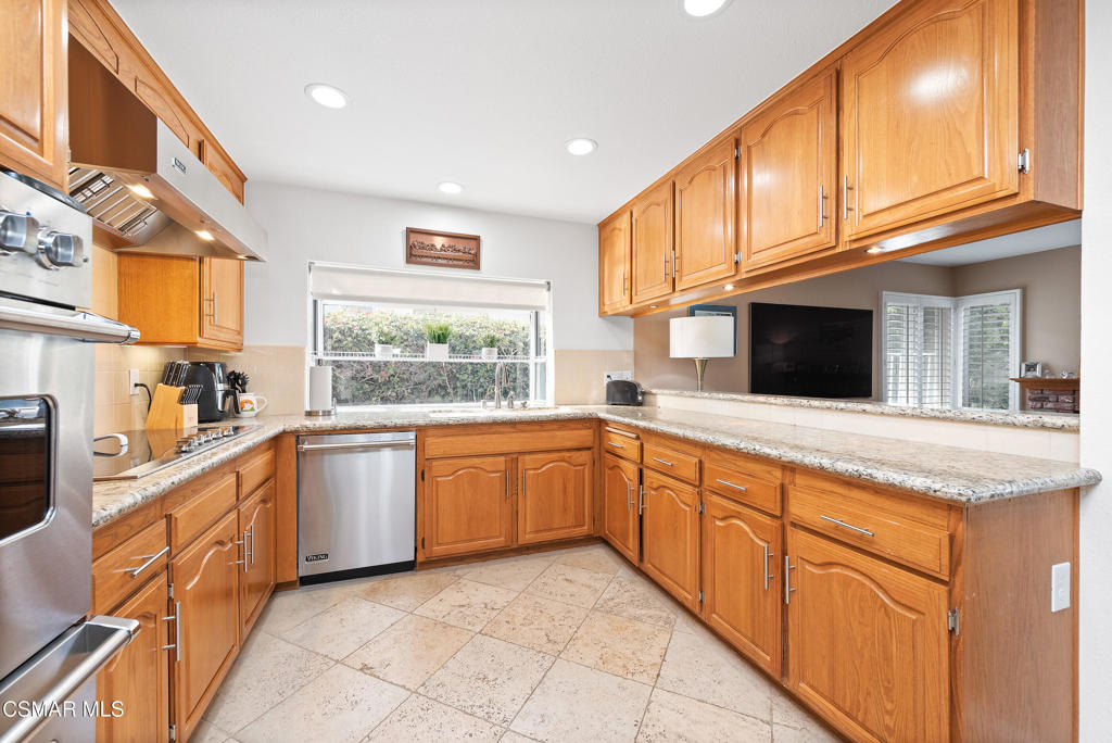 3339 Baccarat Street Property Photo 41
