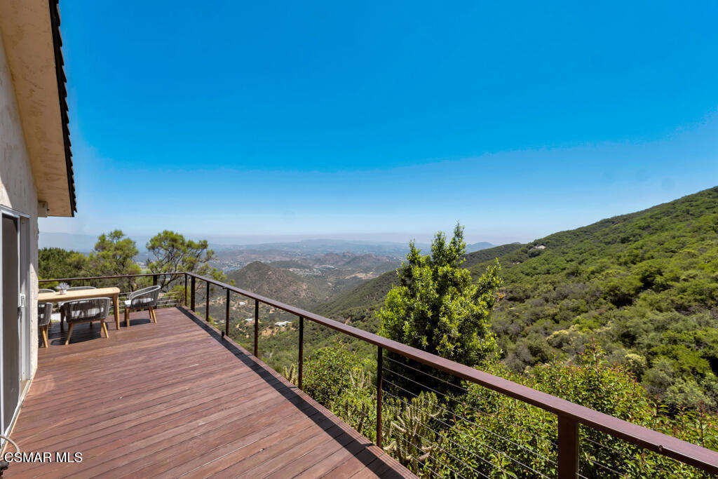 14975 Yerba Buena Road Property Photo 34