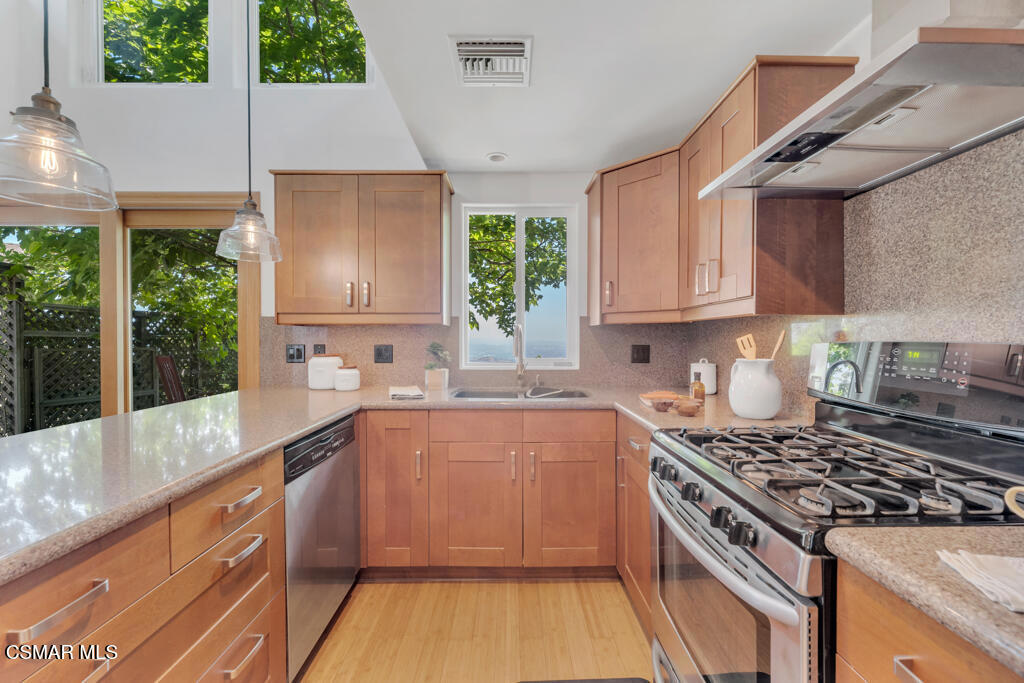14975 Yerba Buena Road Property Photo 46