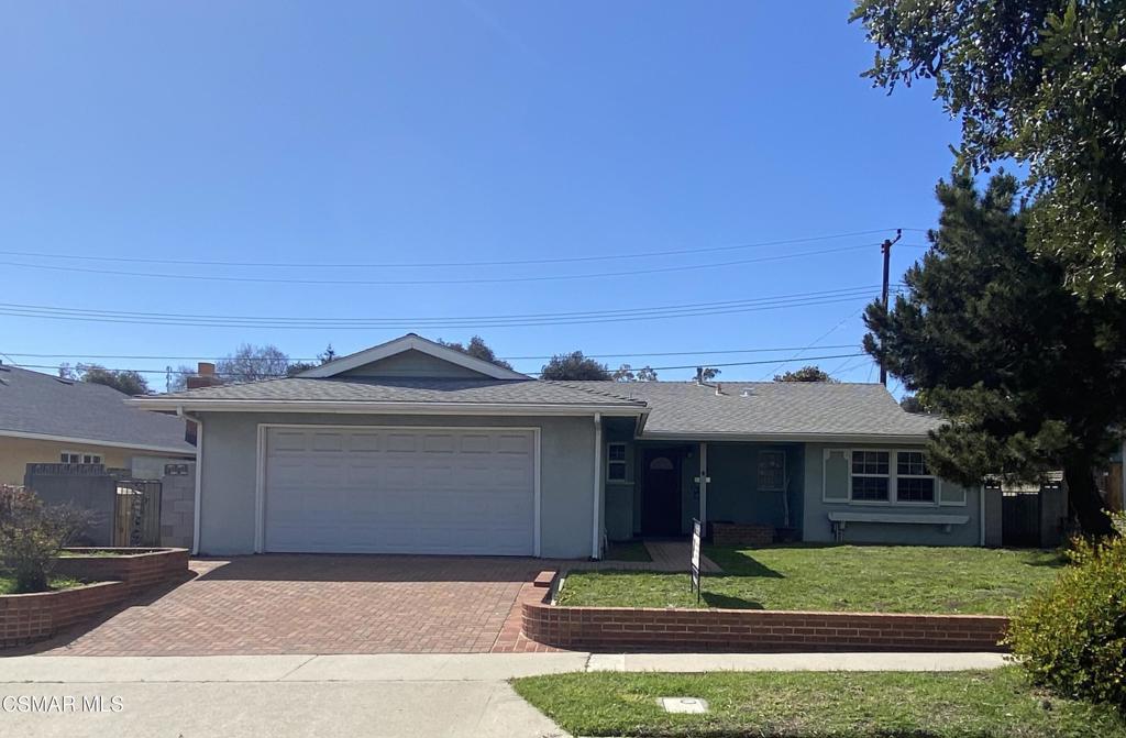 399 S Crocker Avenue Property Photo