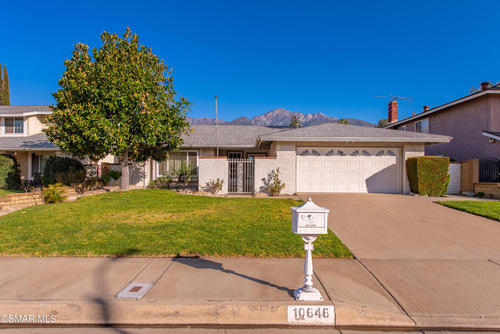 10646 Ring Avenue Property Photo