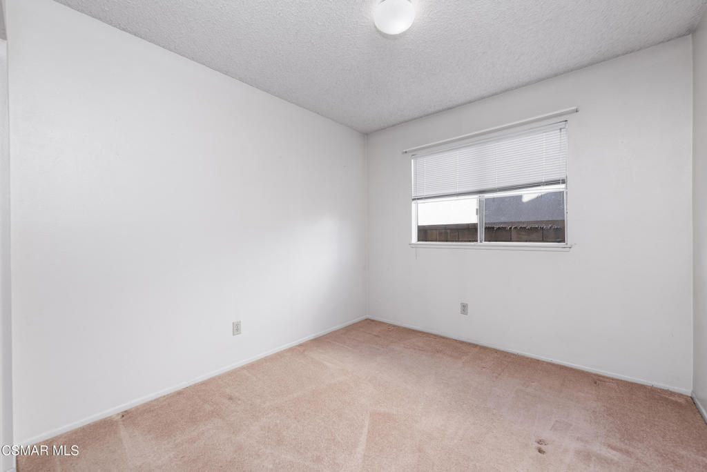 10646 Ring Avenue Property Photo 14