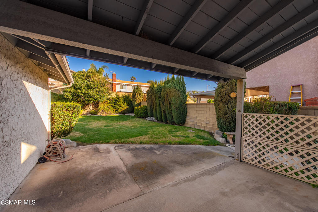 10646 Ring Avenue Property Photo 23