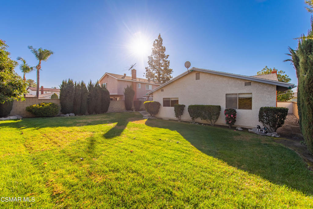 10646 Ring Avenue Property Photo 27