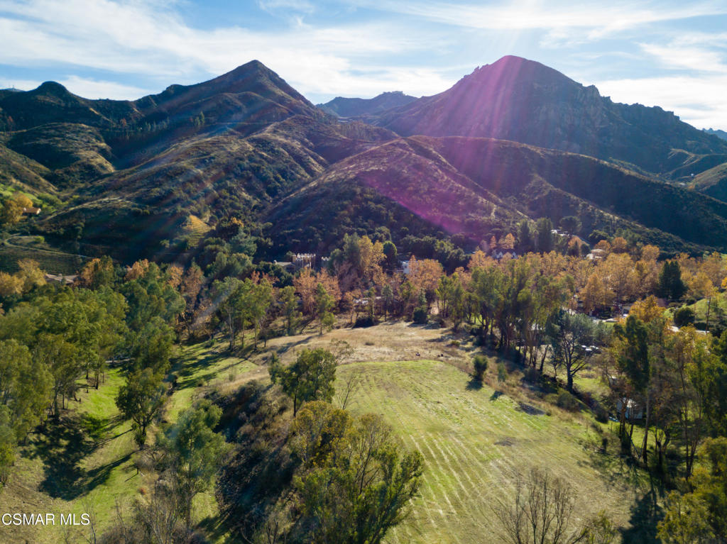 31415 Lobo Canyon Road Property Photo
