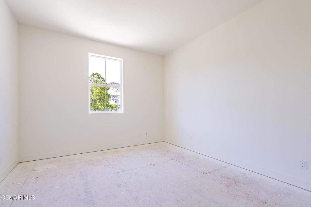 4699 Summit Avenue Property Photo 45