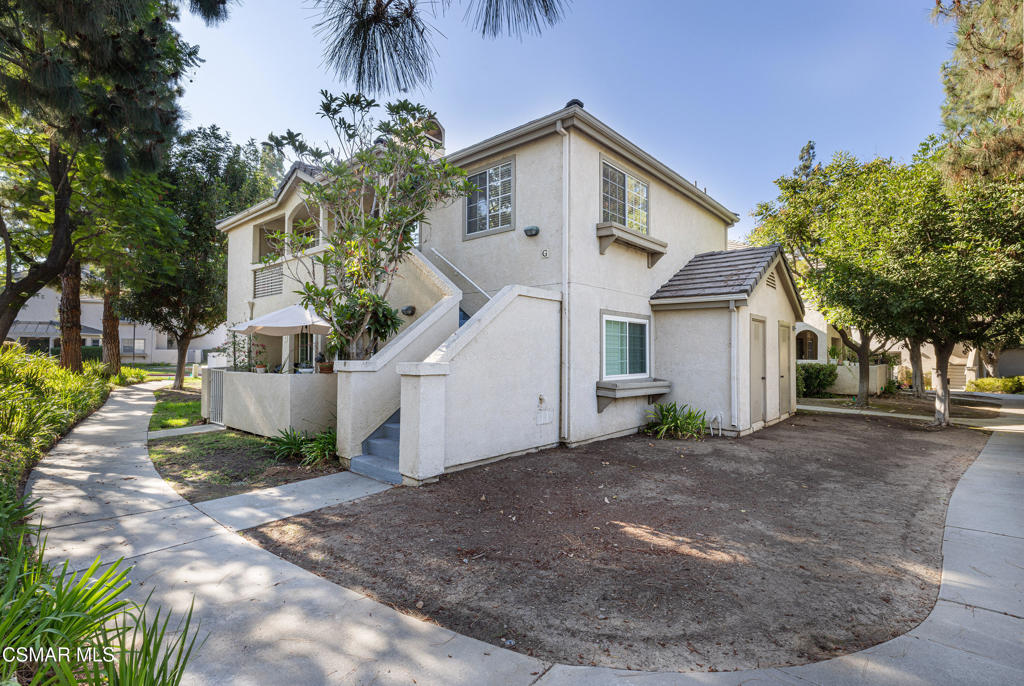 1195 Fitzgerald Road G Property Photo 1
