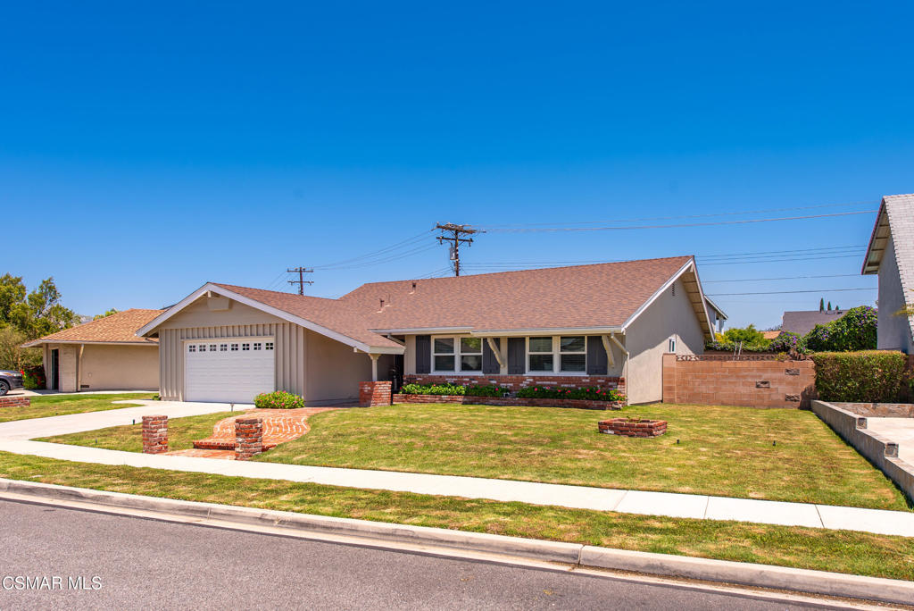 1742 Lawson Avenue Property Photo 1