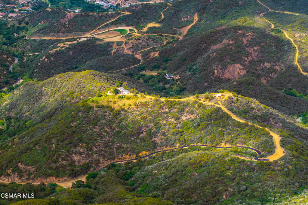 102 W Carlisle Road Property Photo 6