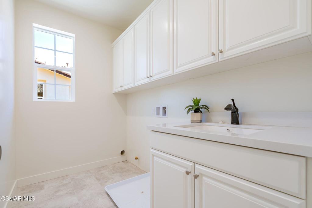4679 Summit Avenue Property Photo 53