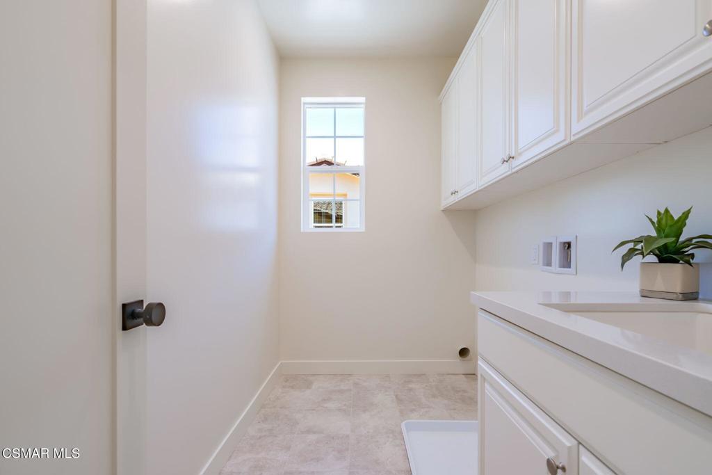 4679 Summit Avenue Property Photo 54