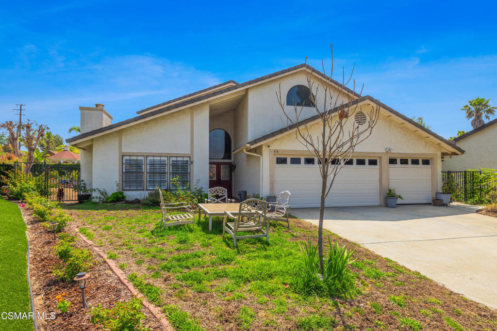 778 Sir George Court Property Photo 1