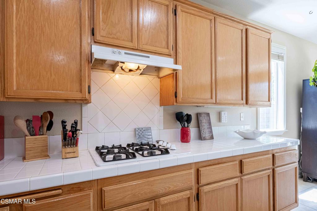 1633 Lola Way Property Photo 12