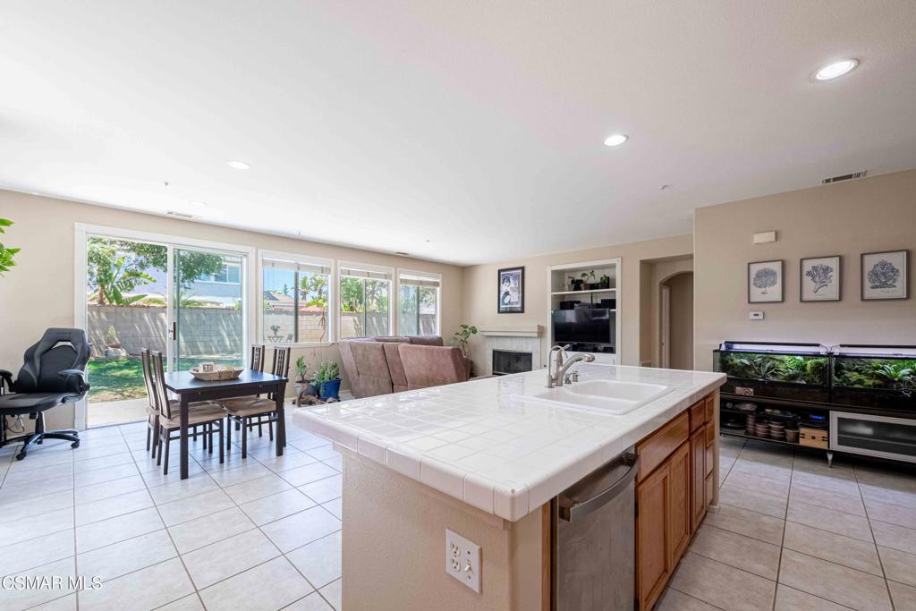 1633 Lola Way Property Photo 13