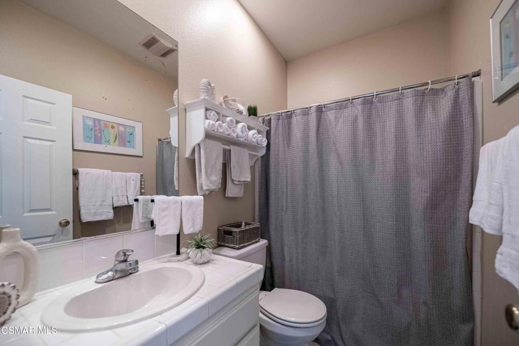 1633 Lola Way Property Photo 24