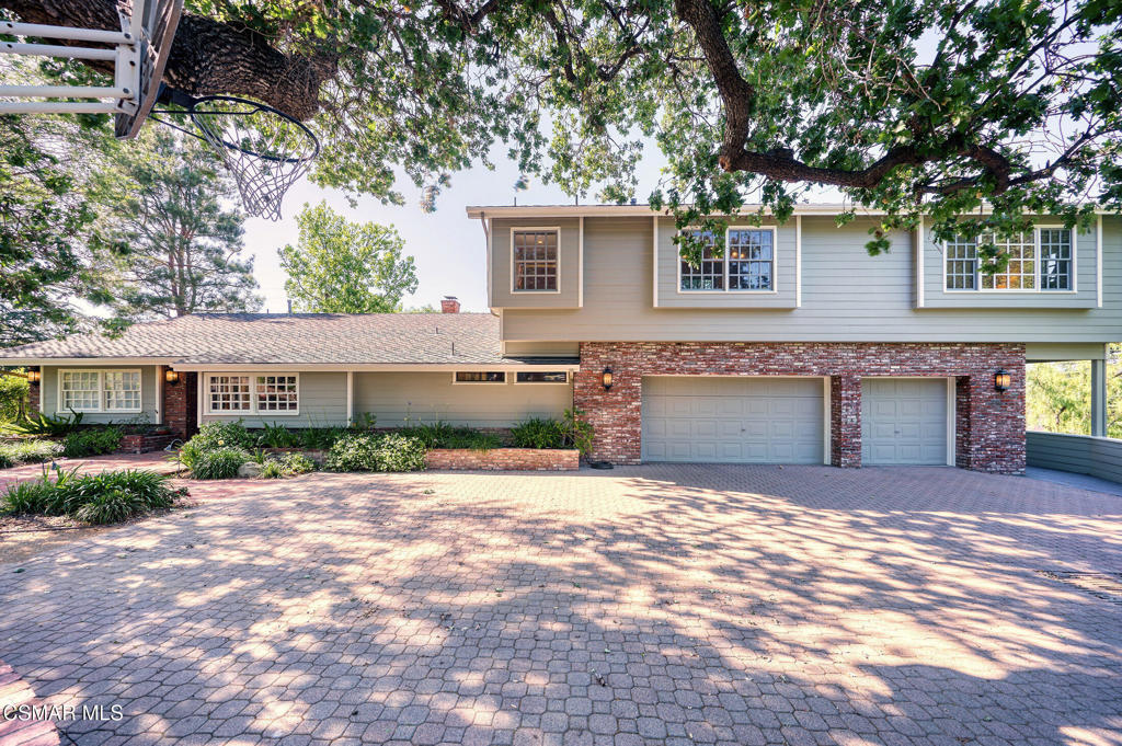 22101 Mulholland Drive Property Photo 7