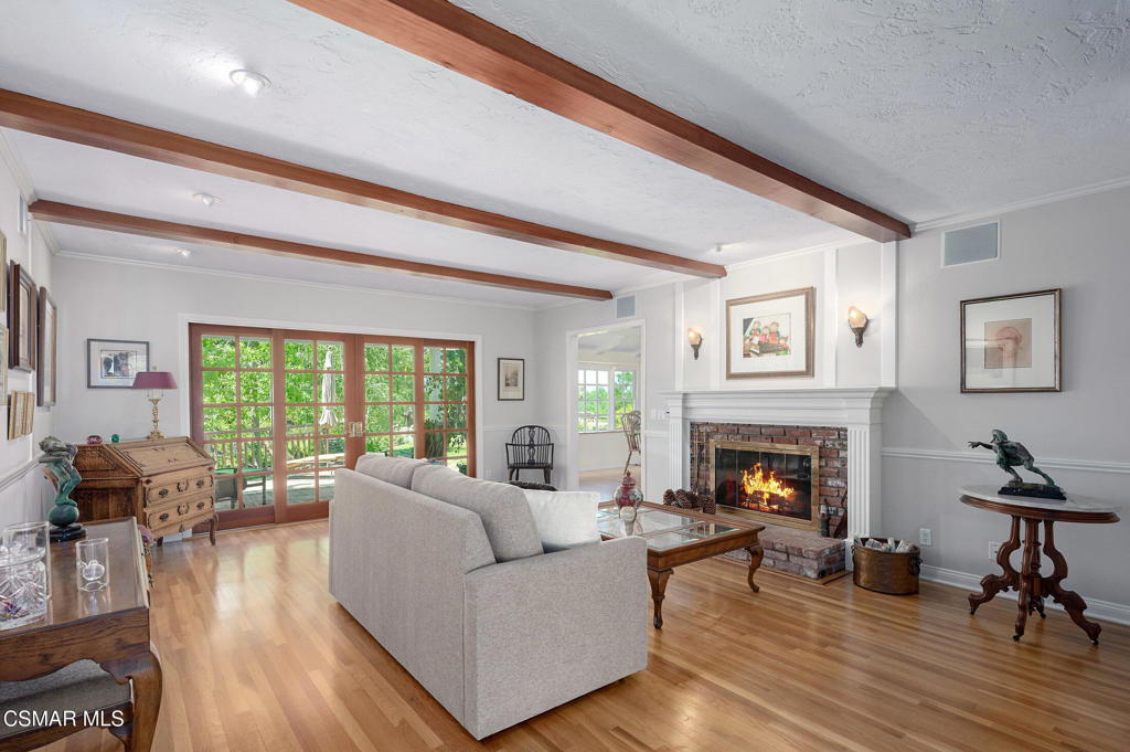 22101 Mulholland Drive Property Photo 12