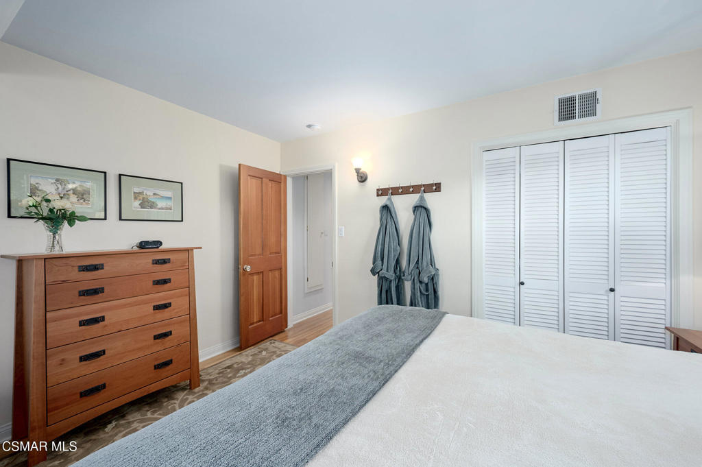 22101 Mulholland Drive Property Photo 41