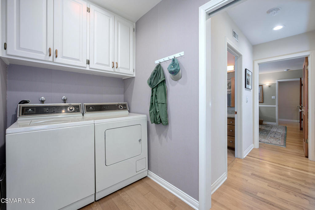 22101 Mulholland Drive Property Photo 43
