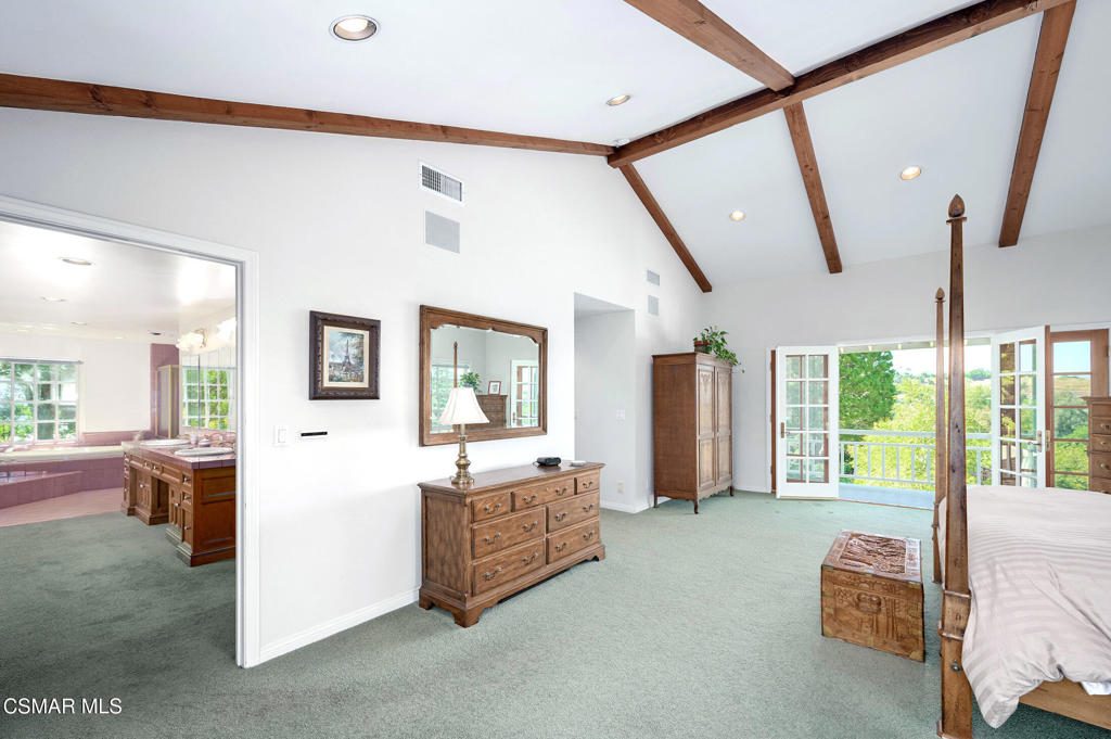 22101 Mulholland Drive Property Photo 48